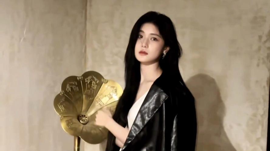 陈意涵医美后脸歪了,陈意涵的脸
